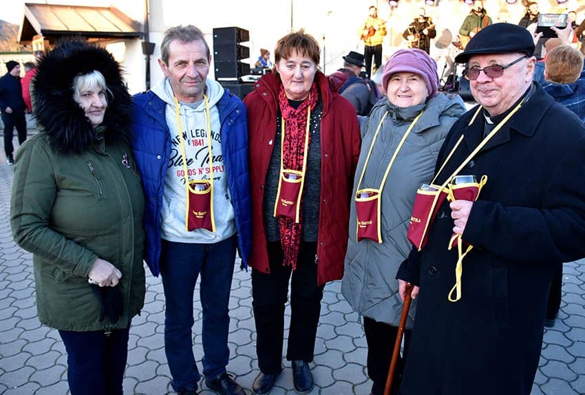 VETOVAČKO VINCELOVO: Uz orezano trsje, odabrana vina i domaće delicije Ivan Štivić i tamburaši razveselili stotine posjetitelja