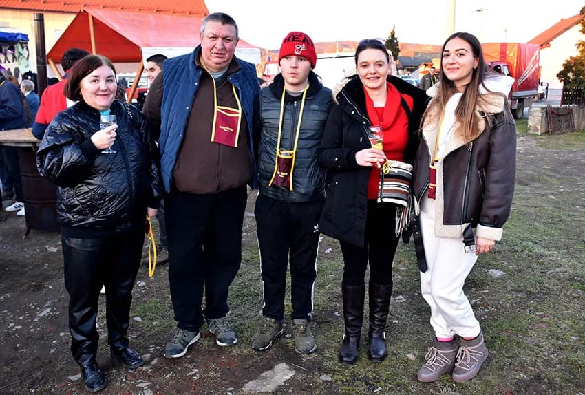 VETOVAČKO VINCELOVO: Uz orezano trsje, odabrana vina i domaće delicije Ivan Štivić i tamburaši razveselili stotine posjetitelja
