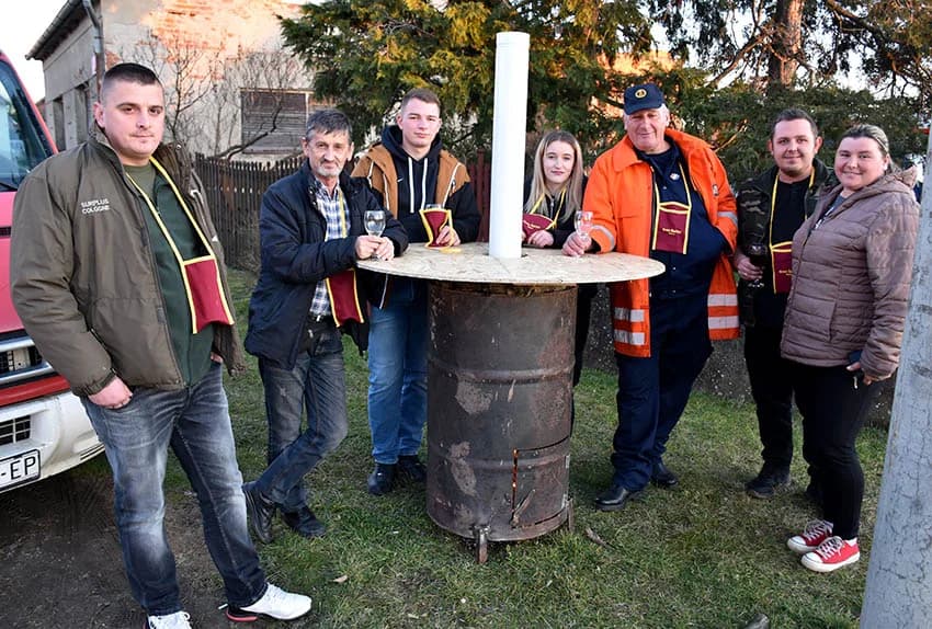 VETOVAČKO VINCELOVO: Uz orezano trsje, odabrana vina i domaće delicije Ivan Štivić i tamburaši razveselili stotine posjetitelja