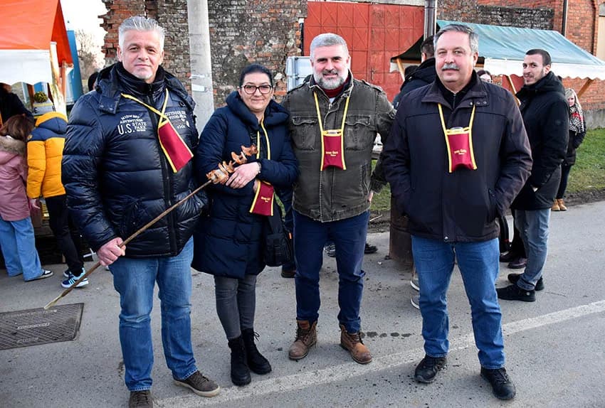 VETOVAČKO VINCELOVO: Uz orezano trsje, odabrana vina i domaće delicije Ivan Štivić i tamburaši razveselili stotine posjetitelja