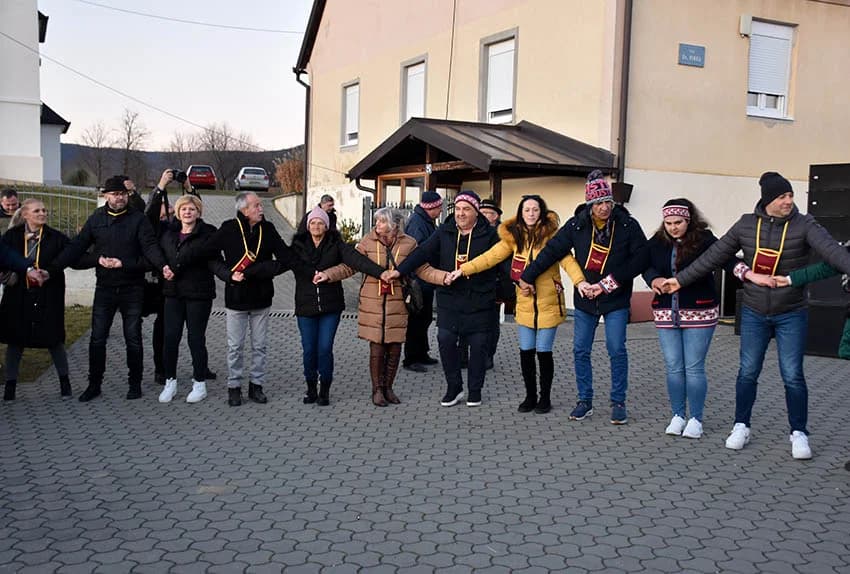 VETOVAČKO VINCELOVO: Uz orezano trsje, odabrana vina i domaće delicije Ivan Štivić i tamburaši razveselili stotine posjetitelja