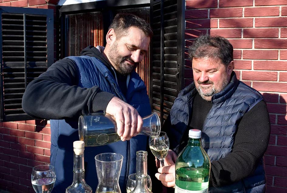 I TO SE DOGODILO U UDRUZI „VINO-KAP“ IZ KAPTOLA: Dugogodišnji predsjednik Novak postao napokon i vinogradar