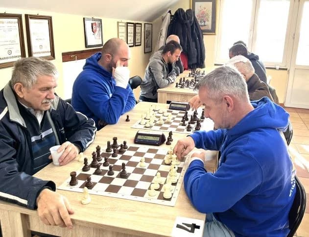 [FOTO] Pobjednik Pejo Martić iz Šahovskog kluba „Brestovac“