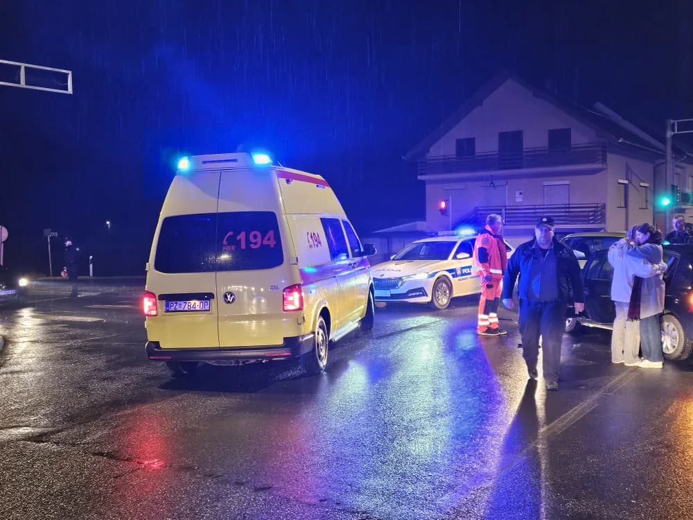 Jedna osoba ozlijeđena u prometnoj nesreći u Vidovcima