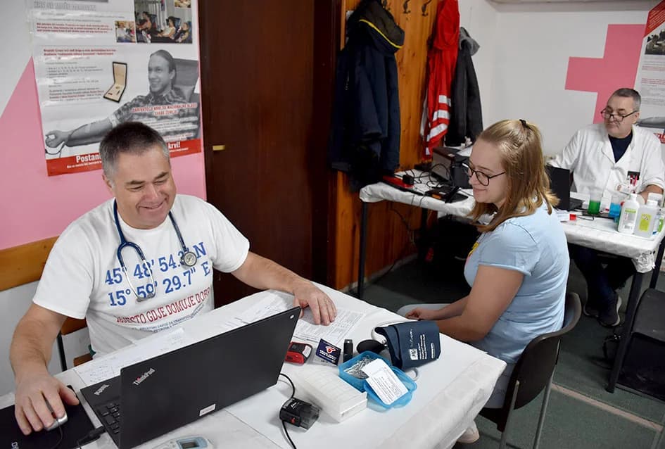 TRODNEVNA AKCIJA DARIVANJA KRVI U POŽEŠKOM CRVENOM KRIŽU: Odaziv izuzetan, sve više žena
