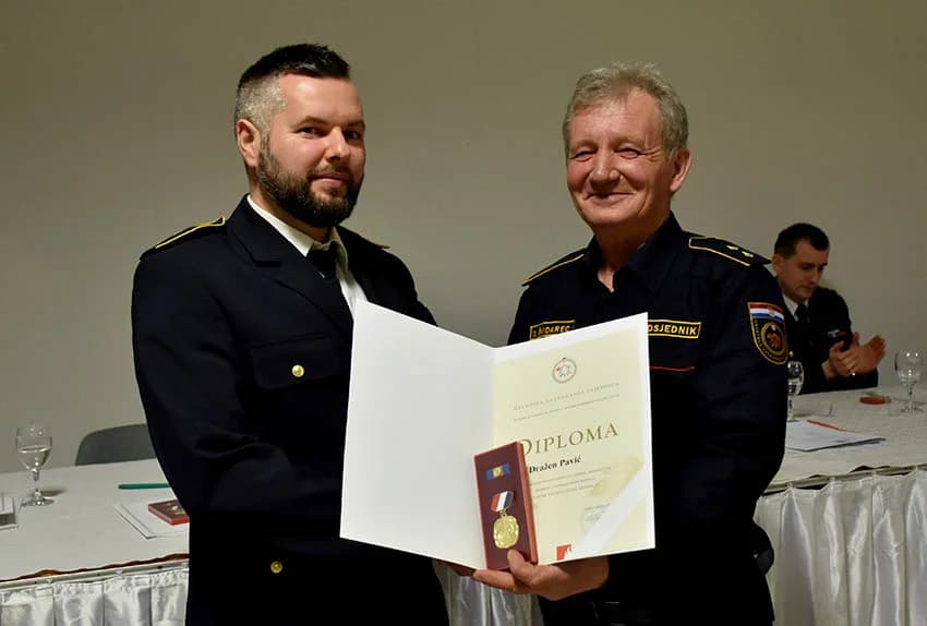 Zlatne vatrogasne medalje primili Antun Petrović, Dražen Pavić i Mihael Ivanović