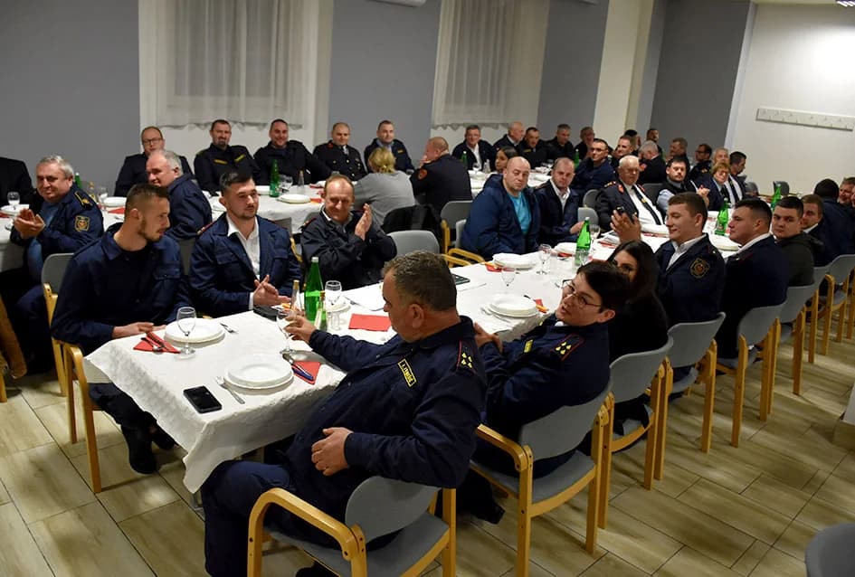 Zlatne vatrogasne medalje primili Antun Petrović, Dražen Pavić i Mihael Ivanović