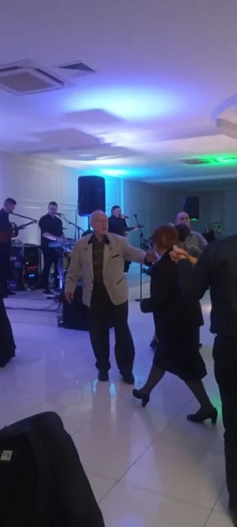 UGODNA VEČER LOVACA I PRIJATELJA: Supruge lovaca požeškog Sokolovca i sve njihove gošće dobile na poklon popularne čokolade!