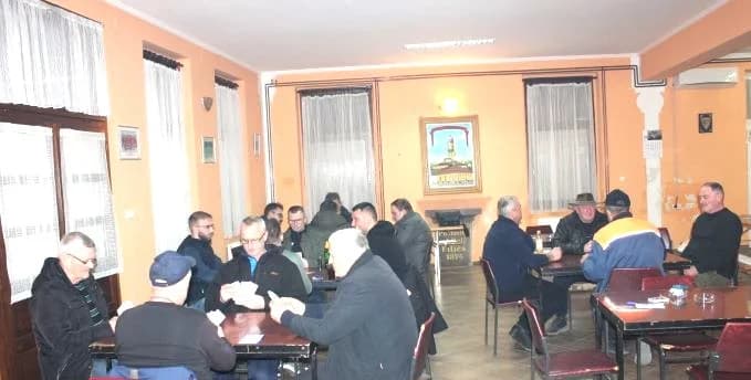 MEMORIJALNI TURNIR U BELI „ZDENKO VELETIĆ“: Pobjednička ekipa „Mira i Damir“, druga „Lakušija“