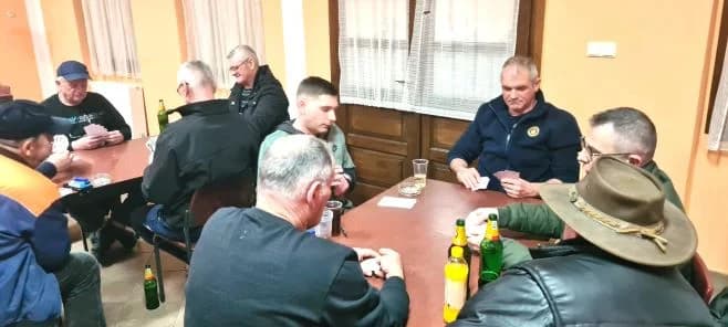 MEMORIJALNI TURNIR U BELI „ZDENKO VELETIĆ“: Pobjednička ekipa „Mira i Damir“, druga „Lakušija“