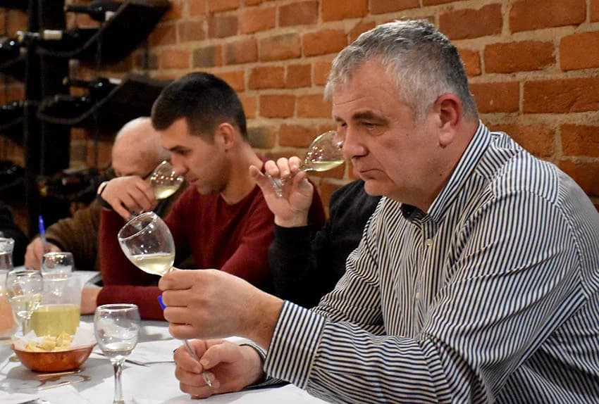ZIMSKA ŠKOLA UDRUGE „VINO-KAP“ IZ KAPTOLA: Ocjenjivanje vina članova Udruge