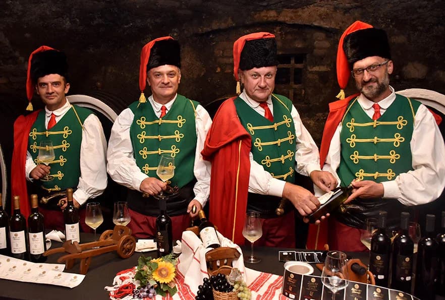 Napunjene festivalske butelje