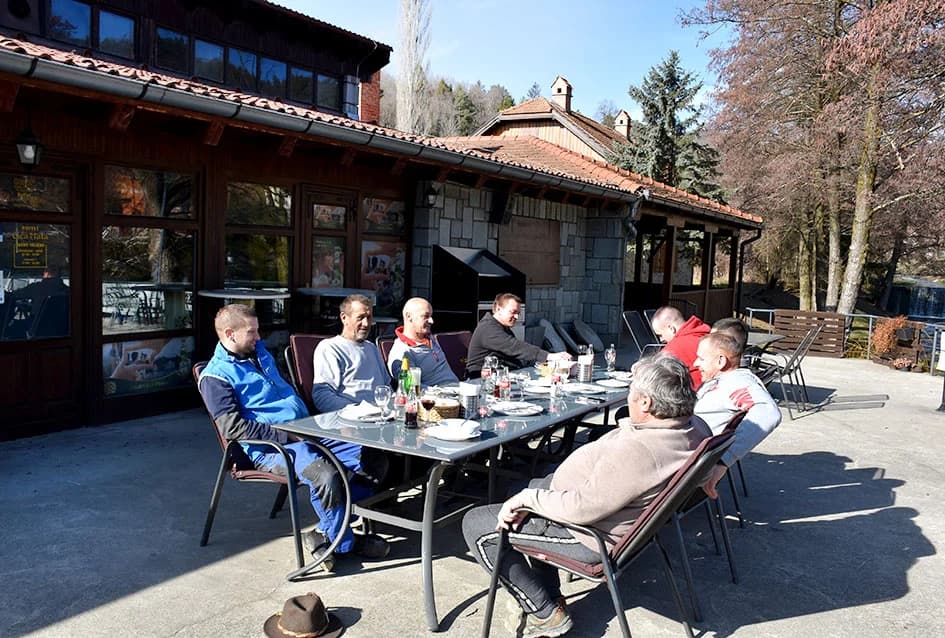 KULTNI RESTORAN „ČIČA MATA“ IZ VELIKE: Kod Grbe na fileke