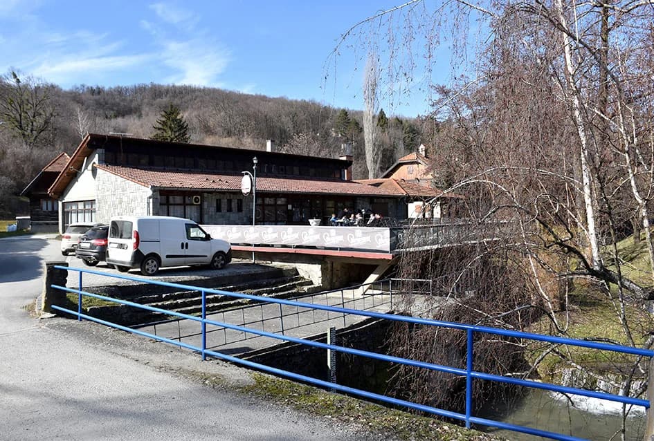 KULTNI RESTORAN „ČIČA MATA“ IZ VELIKE: Kod Grbe na fileke