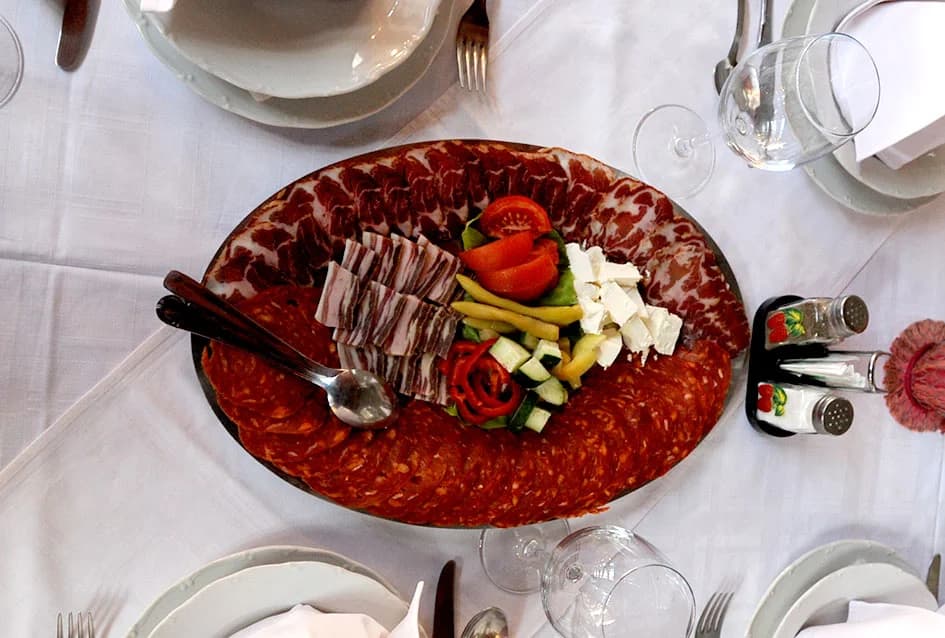 KULTNI RESTORAN „ČIČA MATA“ IZ VELIKE: Kod Grbe na fileke