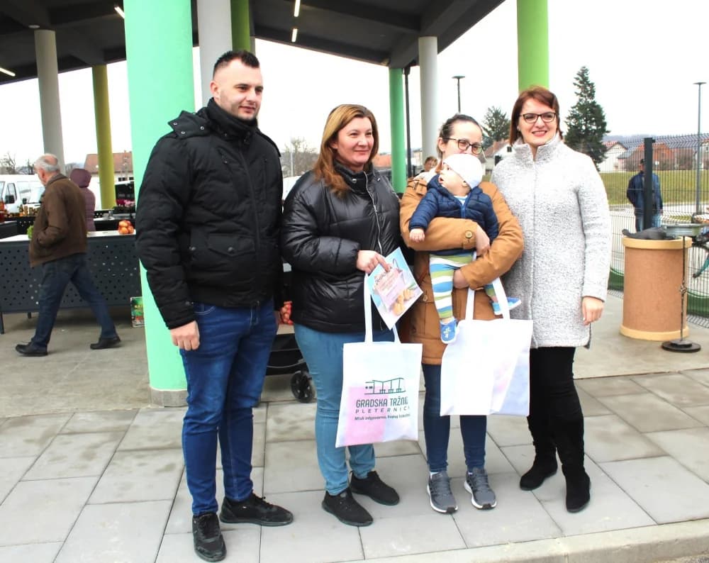 Ocjenjivačkog suda, najbolja Gordana Srdarević iz Zagrađa, posjetitelji za Ivanu Fridrich iz Frkljevaca