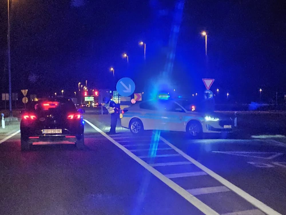 PRAVA DRAMA SA KRIJUMČARIMA MIGRANATA KOD N. GRADIŠKE: Dvojica u bijegu