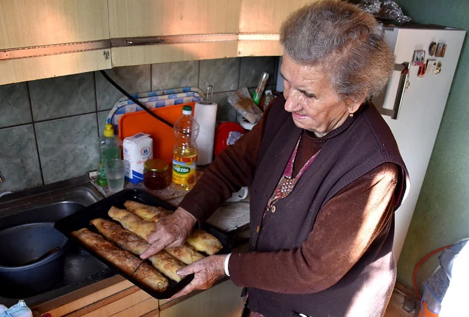 MARIJA JAGIČIĆ O POKLADNIM OBIČAJIMA BIŠKUPAČKOG KRAJA: Muški su se oblačili u ženske i obratrno