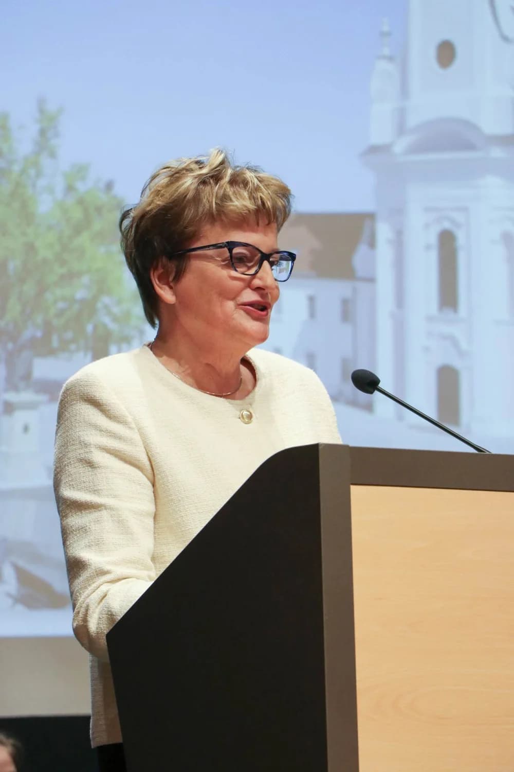 PREDSTAVLJENA NAJNOVIJA IZDANJA POŽEŠKE BISKUPIJE