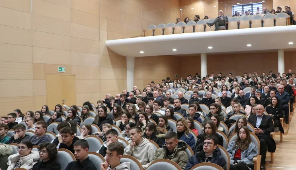 PREDSTAVLJENA NAJNOVIJA IZDANJA POŽEŠKE BISKUPIJE