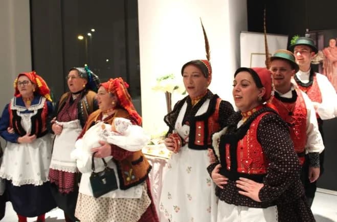 (FOTO) Svečano proslavljen prvi rođendan Muzeja bećarca u Pleternici