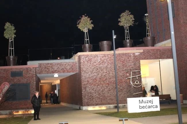 (FOTO) Svečano proslavljen prvi rođendan Muzeja bećarca u Pleternici