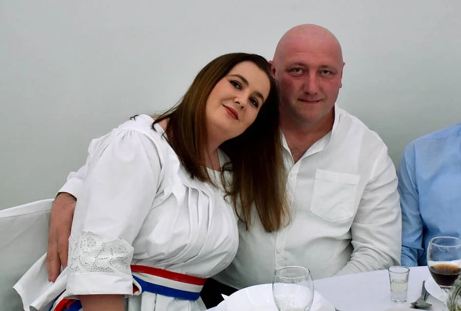 GRANIČARSKO ŠOKAČKO SIJELO U ZAGRAĐU: Tamburaši Satir počastili županicu Jozić Bećarcem, a šarenilo ljepote nošnji i pjesme razveselilo posjetitelje