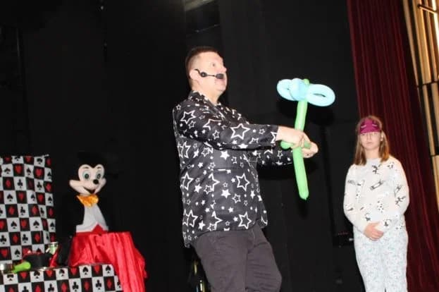 MAŠKARE U PLETERNICI: Zanimljiv i sadržajan zabavni program u dvorani Terra Panonica