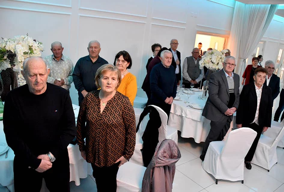 Zaplesali parovi sa 50 i više godina braka