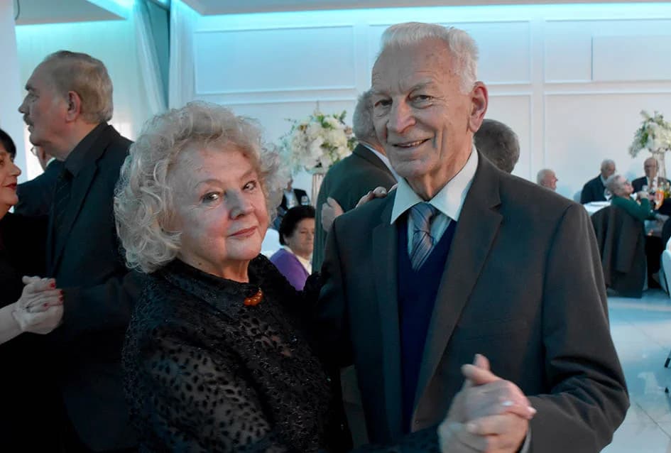 Zaplesali parovi sa 50 i više godina braka