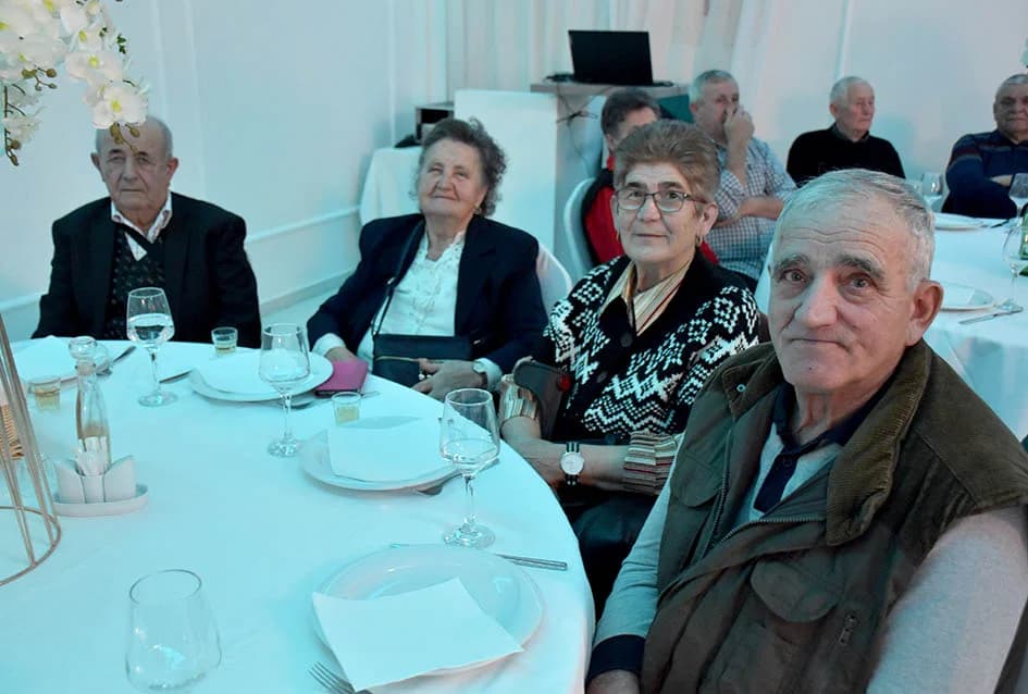 Zaplesali parovi sa 50 i više godina braka