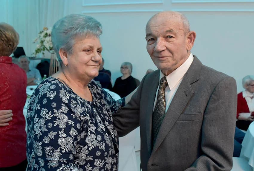 Zaplesali parovi sa 50 i više godina braka