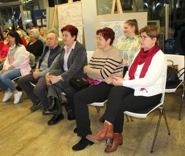 VALENTINOVO U PLETERNICI: Održana večer ljubavne poezije „Kaplja sna“
