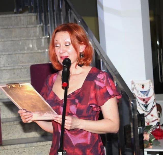 VALENTINOVO U PLETERNICI: Održana večer ljubavne poezije „Kaplja sna“