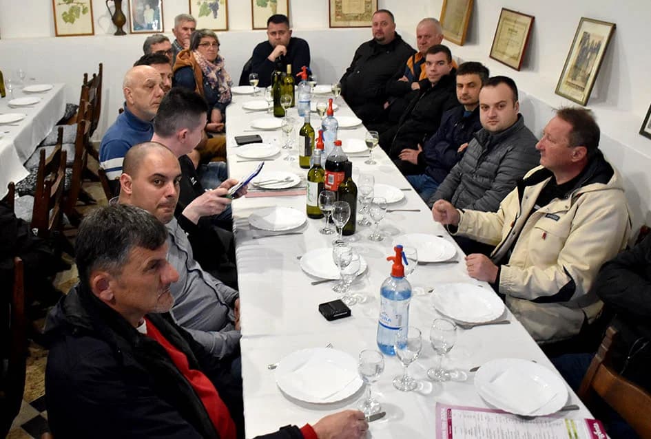 Uselili i uredili nove društvene prostorije