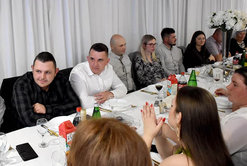 Lovci se veselili uz Ivana Štivića i Paore, bogatu tombolu i zanimljive igre