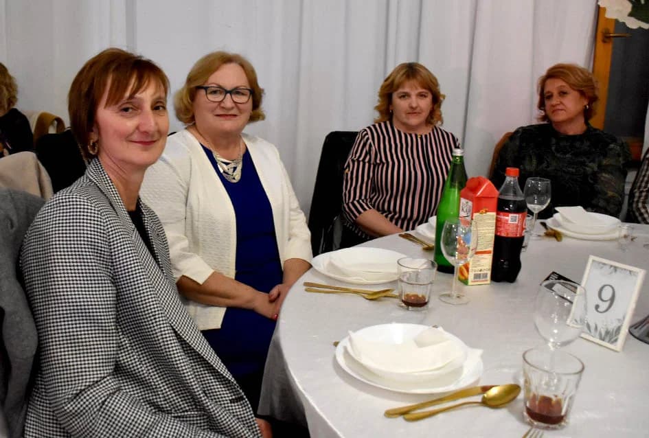 Lovci se veselili uz Ivana Štivića i Paore, bogatu tombolu i zanimljive igre