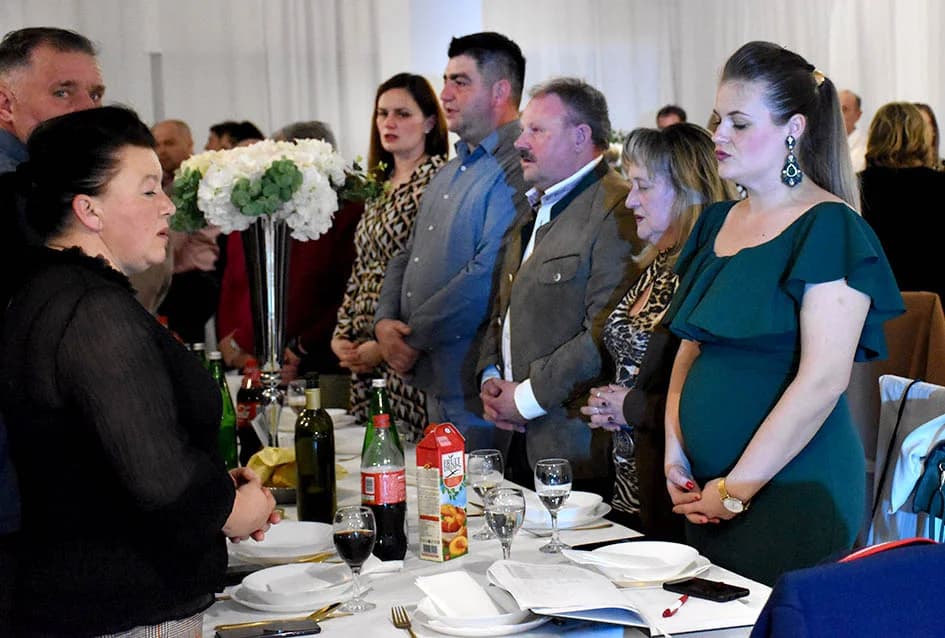 Lovci se veselili uz Ivana Štivića i Paore, bogatu tombolu i zanimljive igre