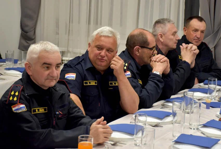 Željko Šarić, Marko Blažević i Josip Banović primili spomenice za dugogodišnji rad u vatrogastvu