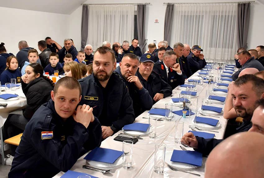 Željko Šarić, Marko Blažević i Josip Banović primili spomenice za dugogodišnji rad u vatrogastvu