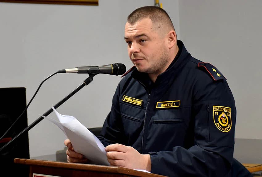 Spomenice za 40 godina u vatrogastvu primili Dubravko Tomašević, te Slavko i Drago Bartolović