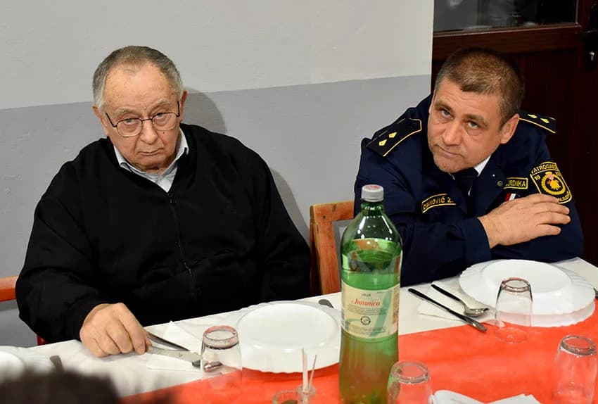 Spomenice za 40 godina u vatrogastvu primili Dubravko Tomašević, te Slavko i Drago Bartolović