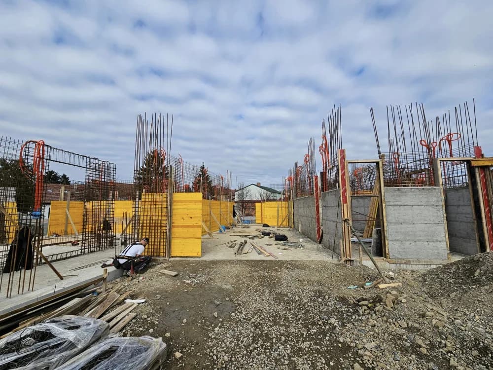 Niče novo zdanje na starom mjestu: Radovi se izvode prema planiranoj dinamici