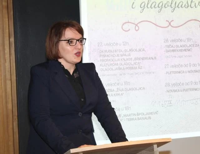 Okruglim stolom u Pleternici započeli „Dani hrvatske glagoljice i glagoljaštva“