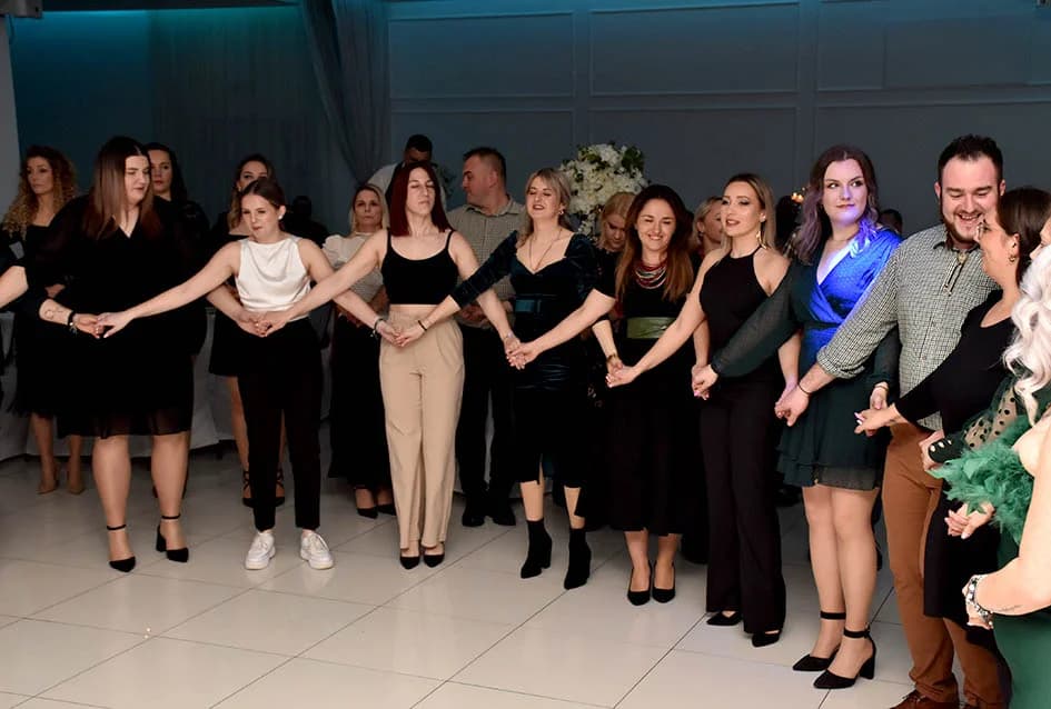 Veselilo  se 280 lovaca i njihovih prijatelja