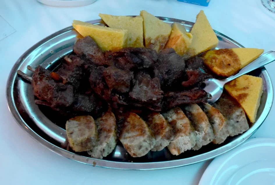 Veselilo  se 280 lovaca i njihovih prijatelja