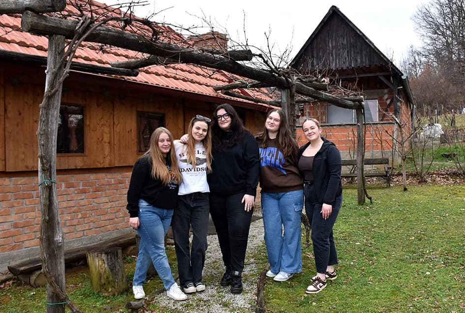 NA SOKOLOVCU SE PRIPREMAJU ZA PROSLAVU GRGUREVA: Spremno će dočekati goste