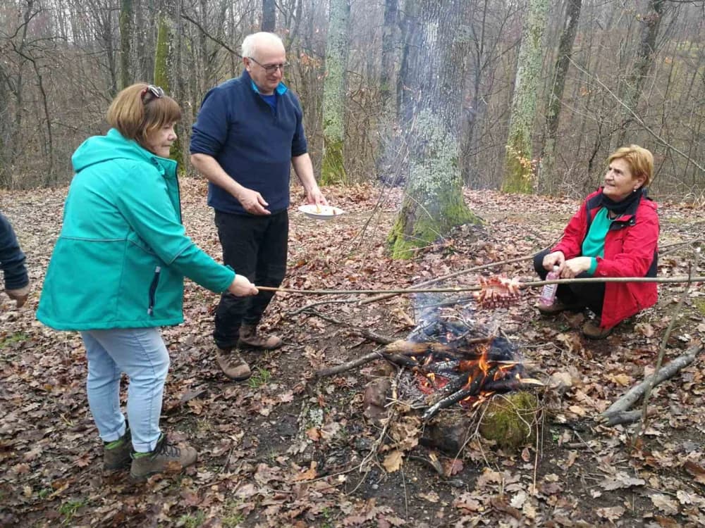 POHOD PO OKOLINI: Požeškom gorom od Pleternice do Požege išli su planinari požeškog Sokolovca