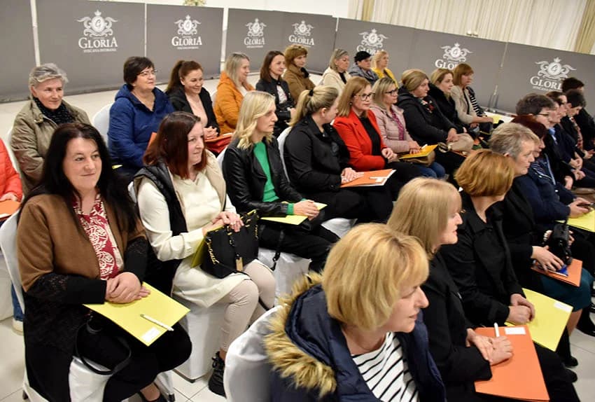 Požeška Udruga osoba sa invaliditetom provodi projekt „I treća dob u domu mom“ kroz koji 30 žena pomaže starim osobama