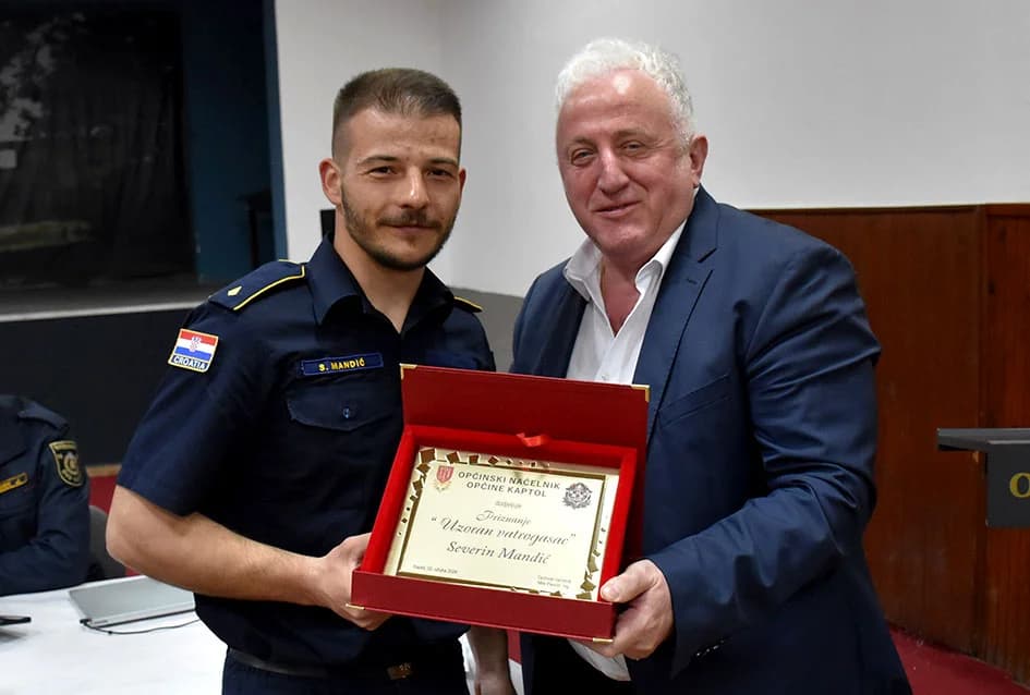 SKUPŠTINA DVD KAPTOL: Severin Mandić proglašen Uzornim vatrogascem - dobio je plaketu i novčanu nagradu